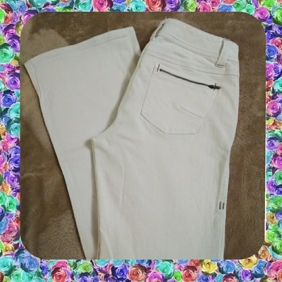CAbi Denim - Cabi White Bootcut Jeans